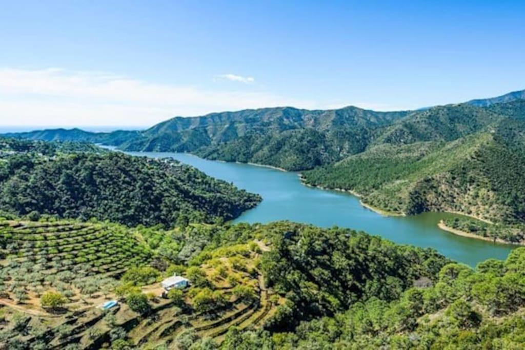 Casa Rural Manantial De Las Jaras Istán Екстериор снимка
