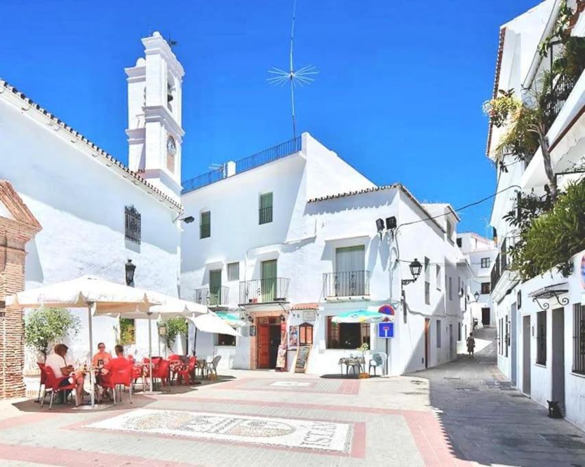 Casa Rural Manantial De Las Jaras Istán Екстериор снимка